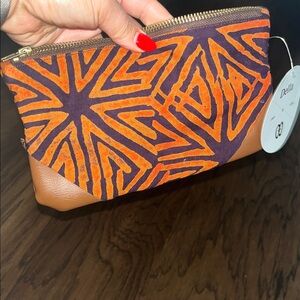 Della carry change purse